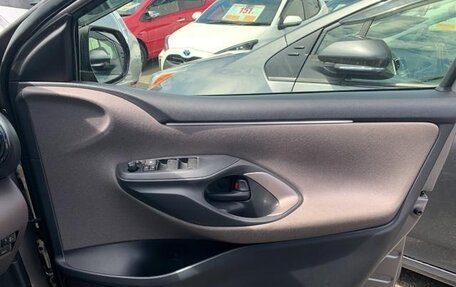 Toyota Yaris, 2023 год, 1 150 000 рублей, 17 фотография
