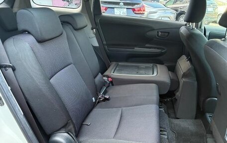 Toyota Wish II, 2017 год, 1 320 000 рублей, 16 фотография