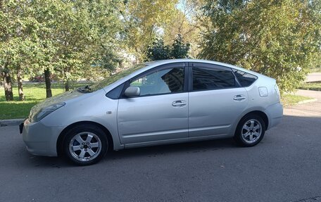 Toyota Prius, 2004 год, 460 000 рублей, 5 фотография