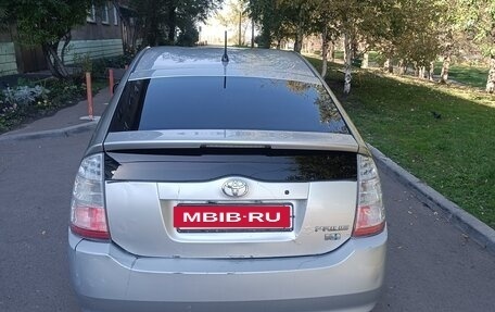 Toyota Prius, 2004 год, 460 000 рублей, 8 фотография