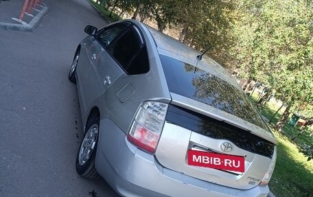 Toyota Prius, 2004 год, 460 000 рублей, 6 фотография