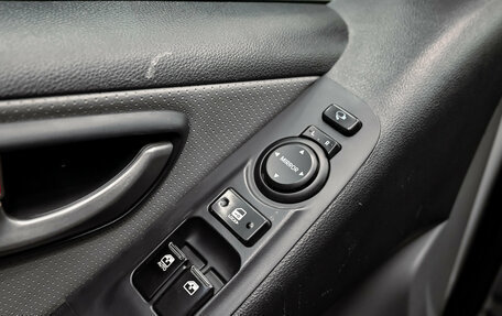 Hyundai Grand Starex Grand Starex I рестайлинг 2, 2019 год, 3 200 000 рублей, 13 фотография