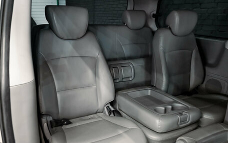 Hyundai Grand Starex Grand Starex I рестайлинг 2, 2019 год, 3 200 000 рублей, 19 фотография