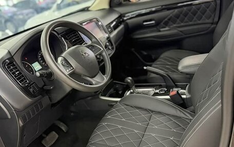 Mitsubishi Outlander III рестайлинг 3, 2022 год, 2 150 002 рублей, 8 фотография