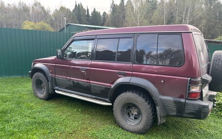 Mitsubishi Pajero III рестайлинг, 1994 год, 450 000 рублей, 3 фотография