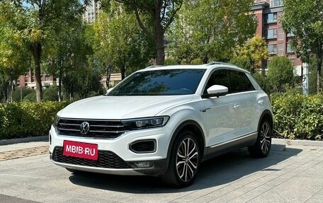 Volkswagen T-Roc I, 2022 год, 1 280 000 рублей, 1 фотография