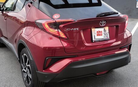 Toyota C-HR I рестайлинг, 2017 год, 1 970 000 рублей, 6 фотография