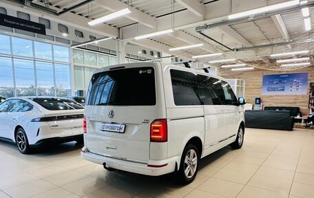 Volkswagen Multivan T6 рестайлинг, 2017 год, 4 399 900 рублей, 6 фотография