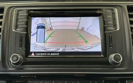 Volkswagen Multivan T6 рестайлинг, 2017 год, 4 399 900 рублей, 17 фотография