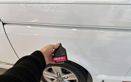 Volkswagen Multivan T6 рестайлинг, 2017 год, 4 399 900 рублей, 24 фотография