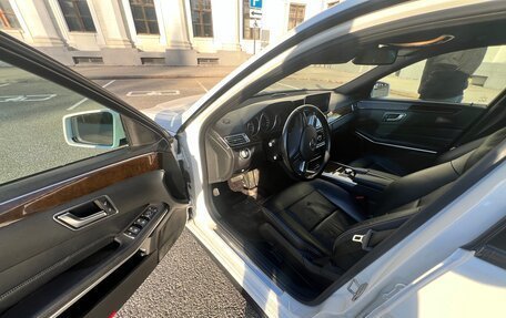 Mercedes-Benz E-Класс, 2013 год, 1 900 000 рублей, 6 фотография