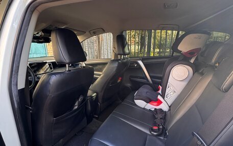 Toyota RAV4, 2017 год, 2 150 000 рублей, 9 фотография