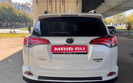 Toyota RAV4, 2017 год, 2 150 000 рублей, 5 фотография