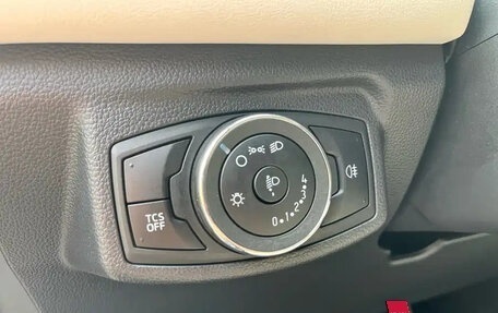 Ford Escort, 2022 год, 1 020 005 рублей, 21 фотография