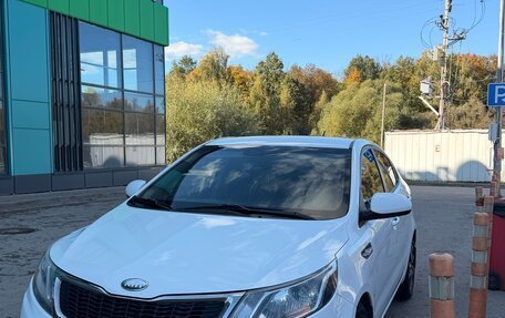 KIA Rio III рестайлинг, 2013 год, 830 000 рублей, 1 фотография