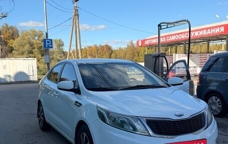 KIA Rio III рестайлинг, 2013 год, 830 000 рублей, 2 фотография