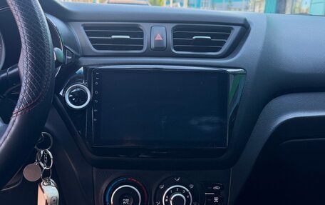 KIA Rio III рестайлинг, 2013 год, 830 000 рублей, 10 фотография