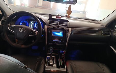 Toyota Camry, 2018 год, 1 400 000 рублей, 4 фотография