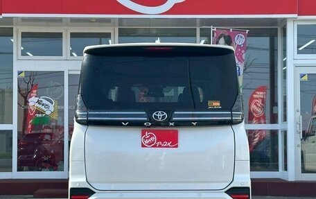 Toyota Voxy, 2023 год, 4 200 000 рублей, 7 фотография