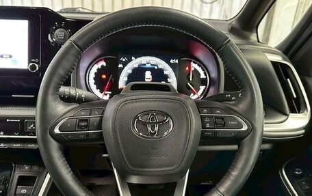 Toyota Voxy, 2023 год, 4 200 000 рублей, 16 фотография