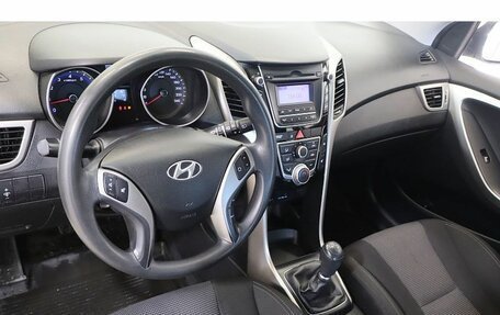 Hyundai i30 II рестайлинг, 2012 год, 620 000 рублей, 6 фотография
