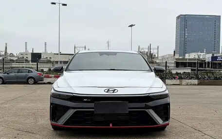Hyundai Elantra, 2023 год, 1 590 002 рублей, 2 фотография