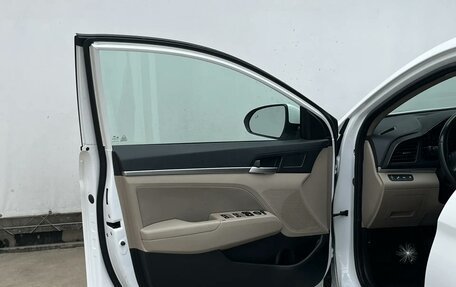 Hyundai Elantra VI рестайлинг, 2018 год, 1 314 900 рублей, 11 фотография