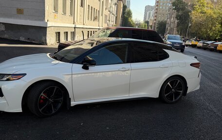 Toyota Camry, 2018 год, 2 250 000 рублей, 5 фотография