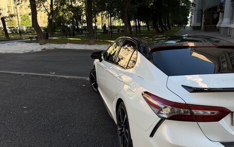 Toyota Camry, 2018 год, 2 250 000 рублей, 6 фотография
