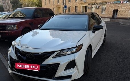 Toyota Camry, 2018 год, 2 250 000 рублей, 3 фотография