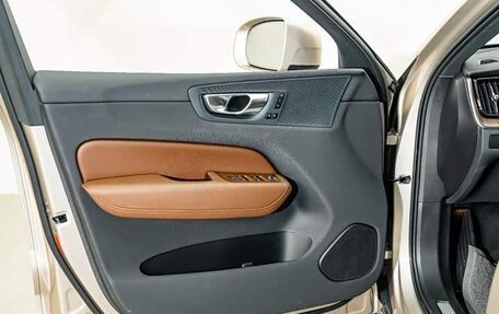 Volvo XC60 II, 2025 год, 5 120 000 рублей, 10 фотография