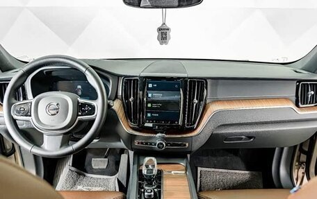 Volvo XC60 II, 2025 год, 5 120 000 рублей, 19 фотография