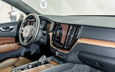 Volvo XC60 II, 2025 год, 5 120 000 рублей, 17 фотография