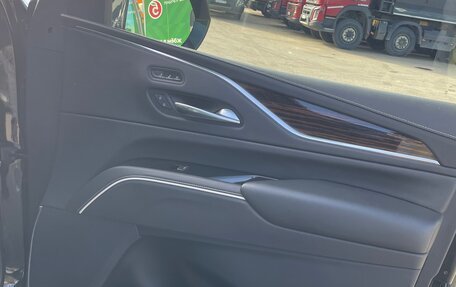 Cadillac Escalade V, 2021 год, 9 000 000 рублей, 14 фотография