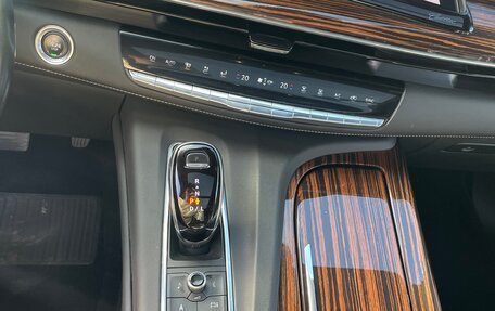 Cadillac Escalade V, 2021 год, 9 000 000 рублей, 24 фотография