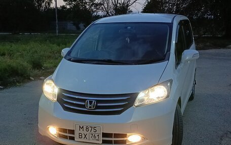 Honda Freed I, 2009 год, 1 120 000 рублей, 2 фотография