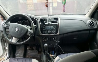 Renault Sandero II рестайлинг, 2015 год, 800 000 рублей, 1 фотография