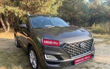 Hyundai Tucson III, 2018 год, 2 000 000 рублей, 1 фотография