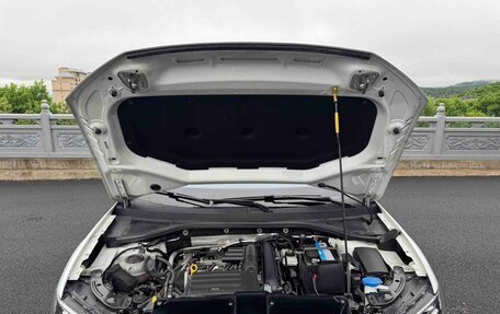 Volkswagen T-Roc I, 2023 год, 1 270 000 рублей, 19 фотография