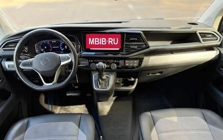 Volkswagen Multivan T6 рестайлинг, 2022 год, 8 900 000 рублей, 17 фотография