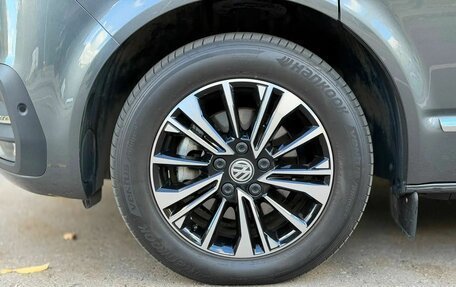 Volkswagen Multivan T6 рестайлинг, 2022 год, 8 900 000 рублей, 32 фотография