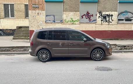 Volkswagen Touran III, 2012 год, 1 250 000 рублей, 11 фотография