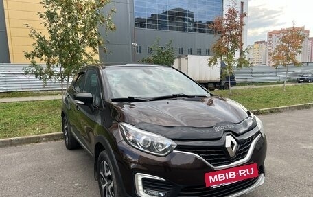Renault Kaptur I рестайлинг, 2017 год, 1 425 000 рублей, 2 фотография