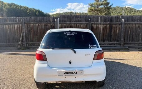 Toyota Vitz, 2001 год, 310 000 рублей, 3 фотография