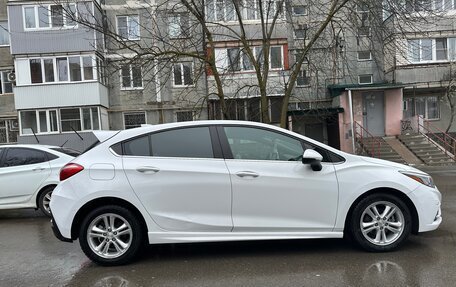 Chevrolet Cruze II, 2017 год, 950 000 рублей, 4 фотография