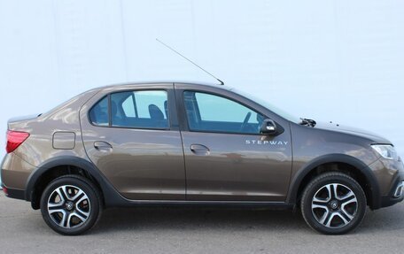 Renault Logan II, 2018 год, 1 135 000 рублей, 8 фотография