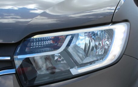 Renault Logan II, 2018 год, 1 135 000 рублей, 19 фотография