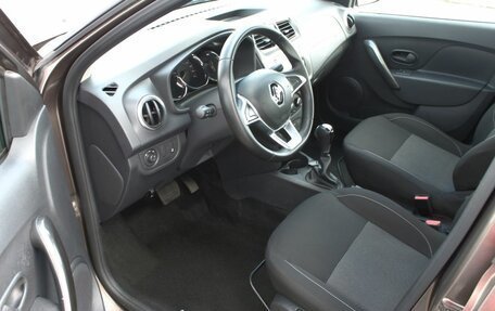 Renault Logan II, 2018 год, 1 135 000 рублей, 18 фотография