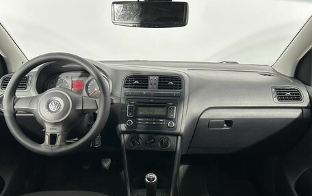 Volkswagen Polo VI (EU Market), 2011 год, 690 000 рублей, 18 фотография