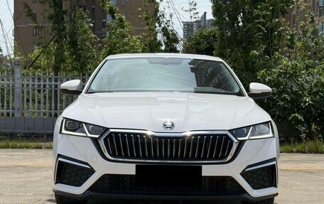 Skoda Octavia IV, 2023 год, 2 000 000 рублей, 8 фотография